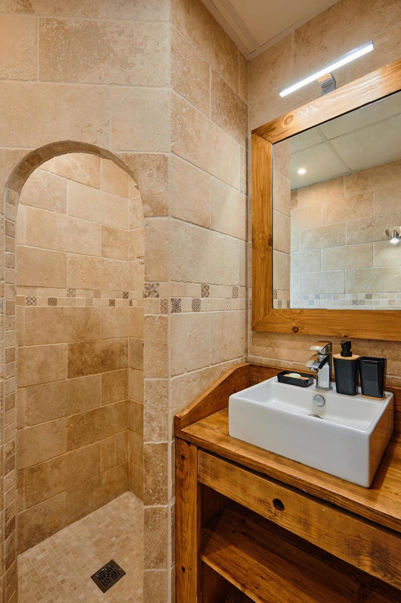 בורג-אן-ברס Les Hirondelles - 2 Chambres, 3 Lits, Climatisation Et Balcon מראה חיצוני תמונה